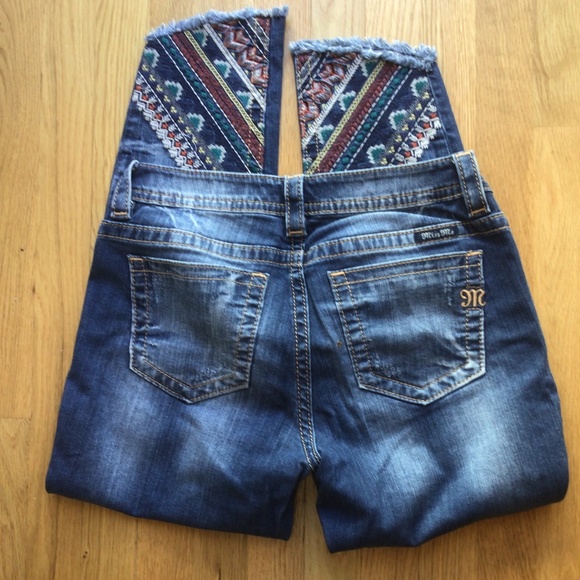Miss Me Denim - Miss Me Women’s Skinny Ankle Embroidered Hem Fringed Jeans size 28